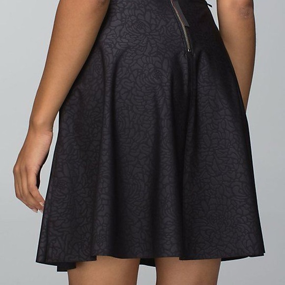 lululemon Good To Go Skirt Petal Camo Embossed Black RARE - Picture 2 of 11